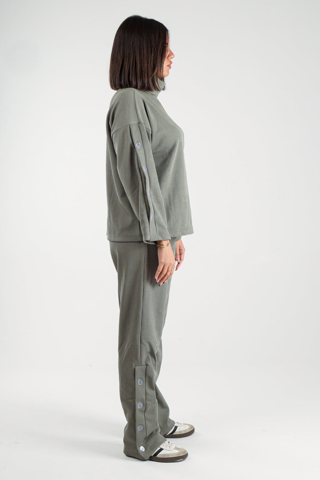 Ribbed Button-Detail Set