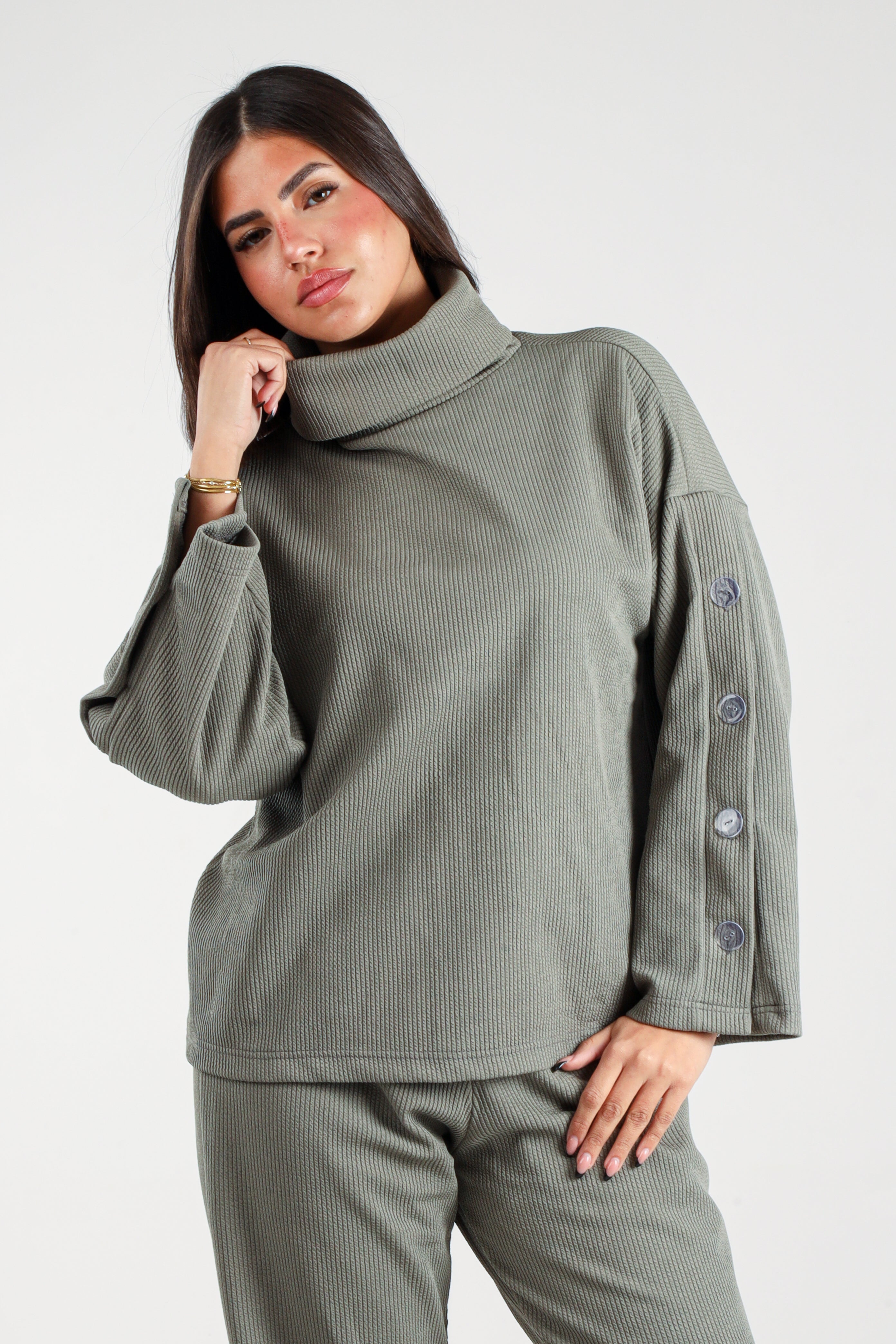 Ribbed Button-Detail Set